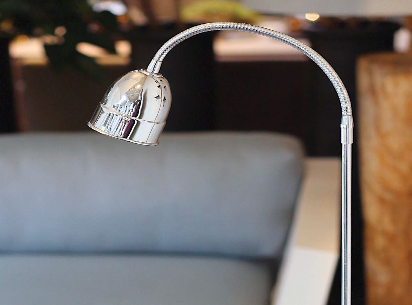 Readable Halogen bulb (bulb not included)